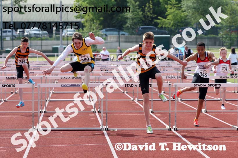 Boys under-15 hurdles, North Eastern Track and Fields Champs., Middlesbrough. Photo: David T. Hewitson/Sports for All Pics